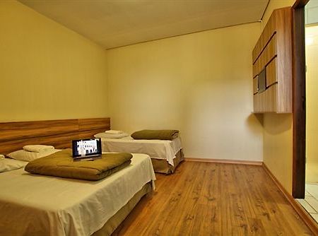 Hostel Roma Κουριτίμπα Εξωτερικό φωτογραφία